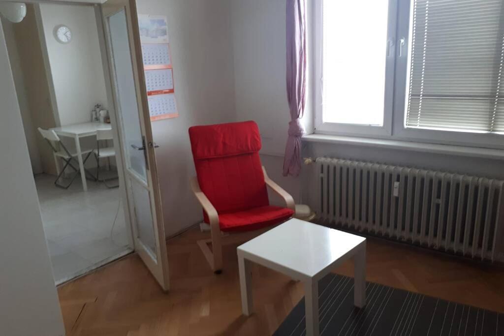 Room In Apartment Prague 3 エクステリア 写真
