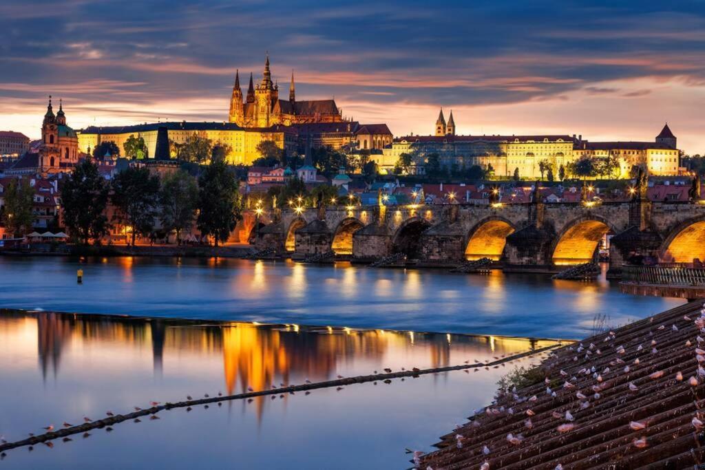 Room In Apartment Prague 3 エクステリア 写真